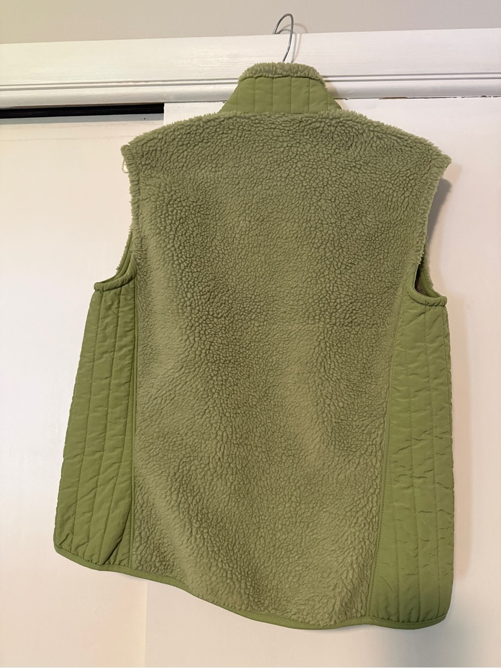 Vintage Patagonia Olive Green Sherpa Fleece Vest - Picture 2 of 2